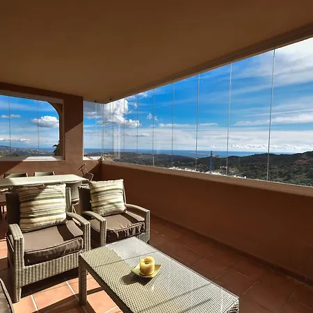 Luxury With Amazing Views 오옌