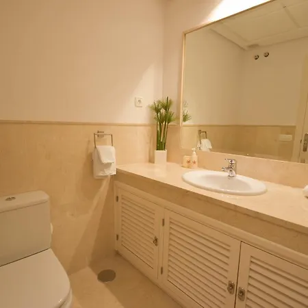 Luxury With Amazing Views 아파트 오옌